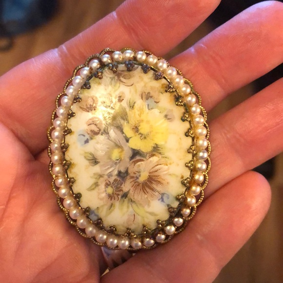 Stunning Antique enamel/seed pearl brooch. - Picture 2 of 5